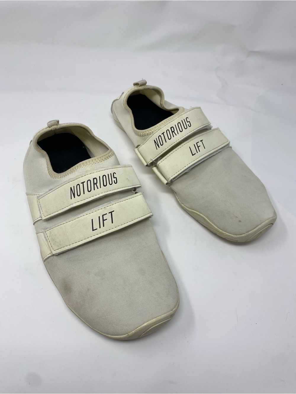 Notorious Lift Sumo Sole White Deadlifting Shoes Men’s Size 10?